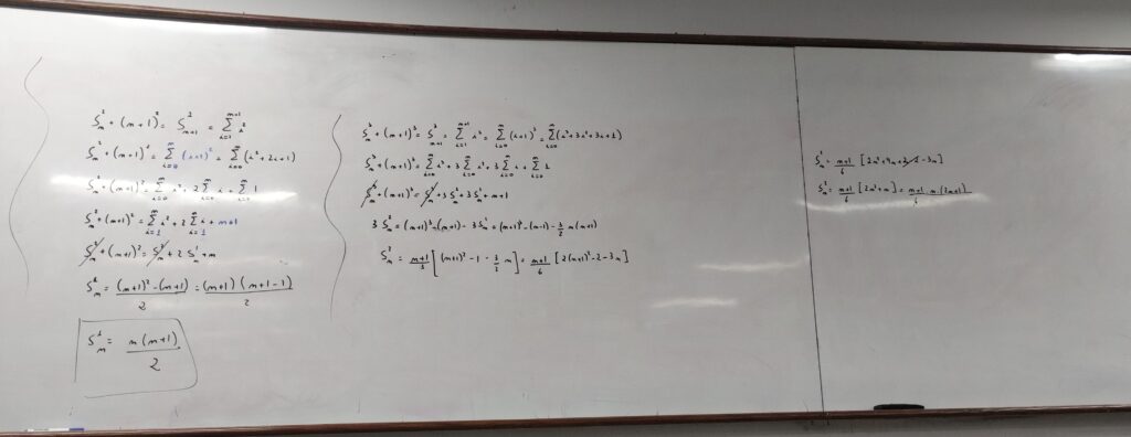Dedução da soma dos quadrados dos n primeiros naturais feita de um jeito diferente. Infelizmente não consigo resumi-la aqui.